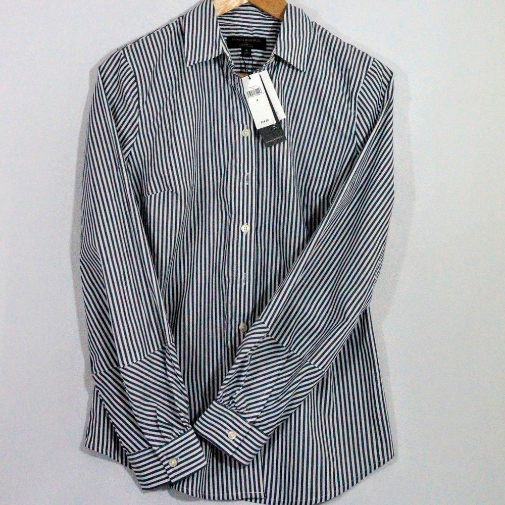 Banana Republic Non Iron Tailored Fit Shirt